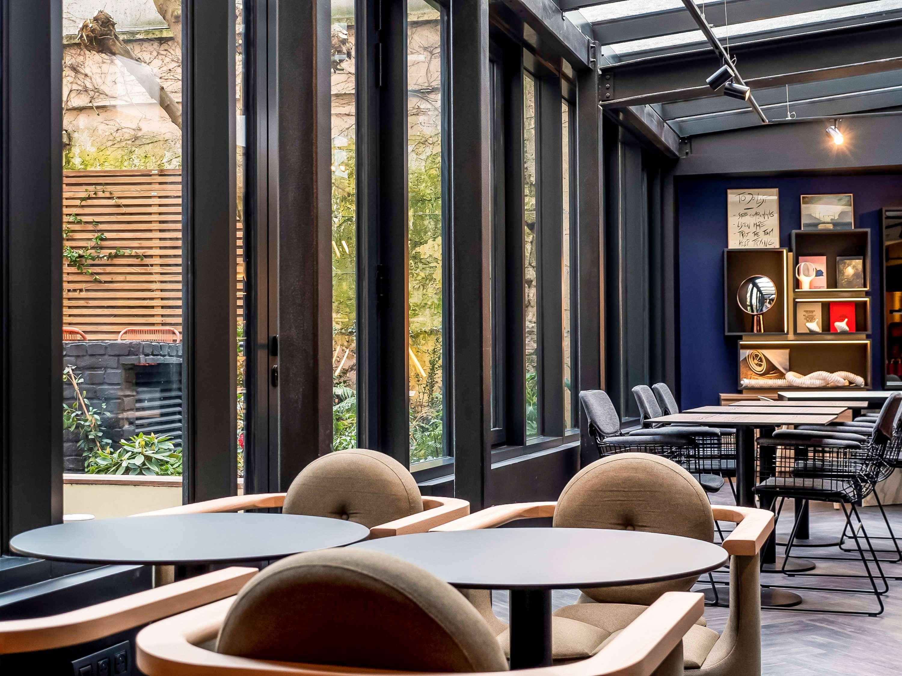 Отель Tribe Paris Batignolles Экстерьер фото