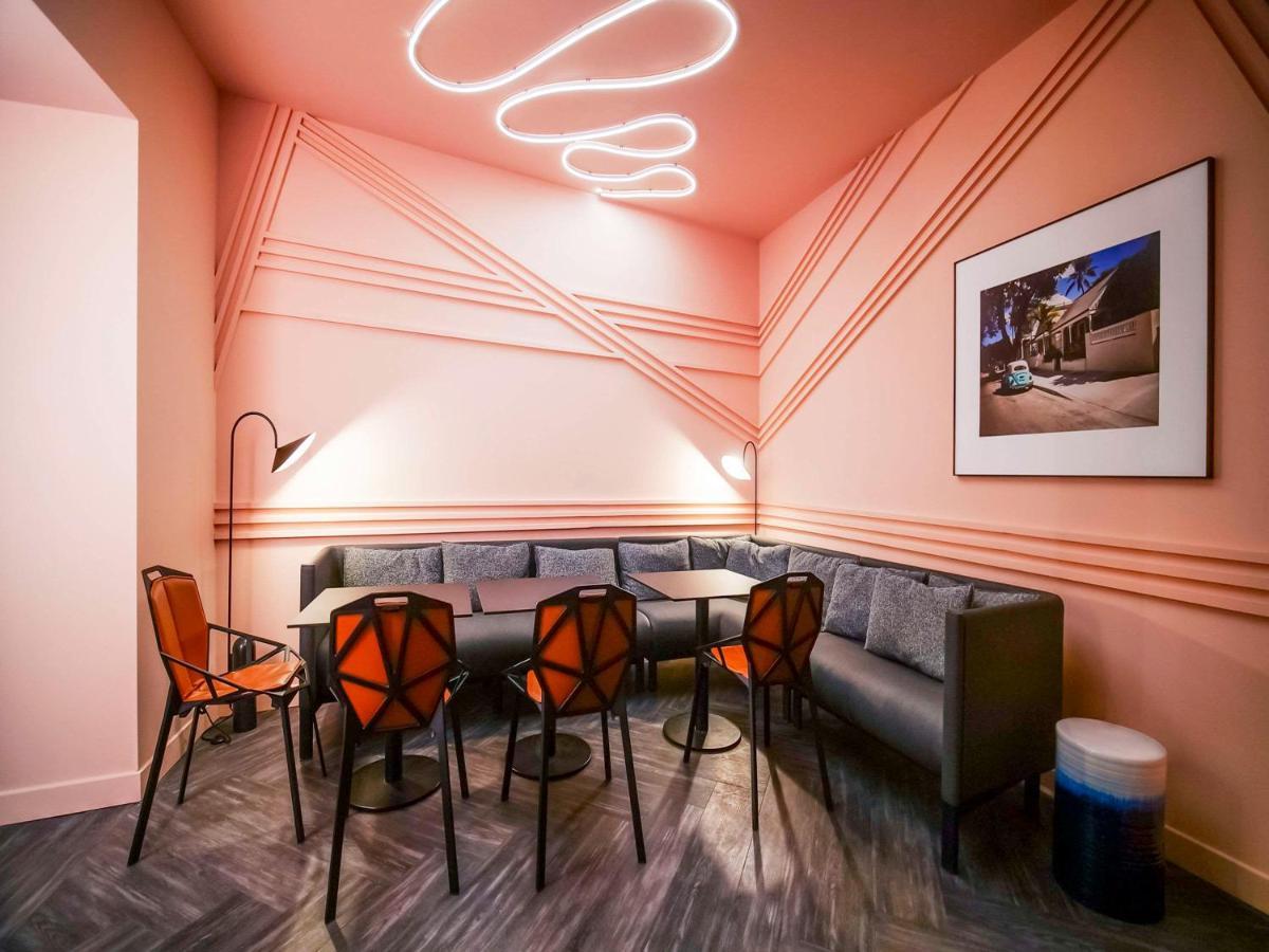 Отель Tribe Paris Batignolles Экстерьер фото